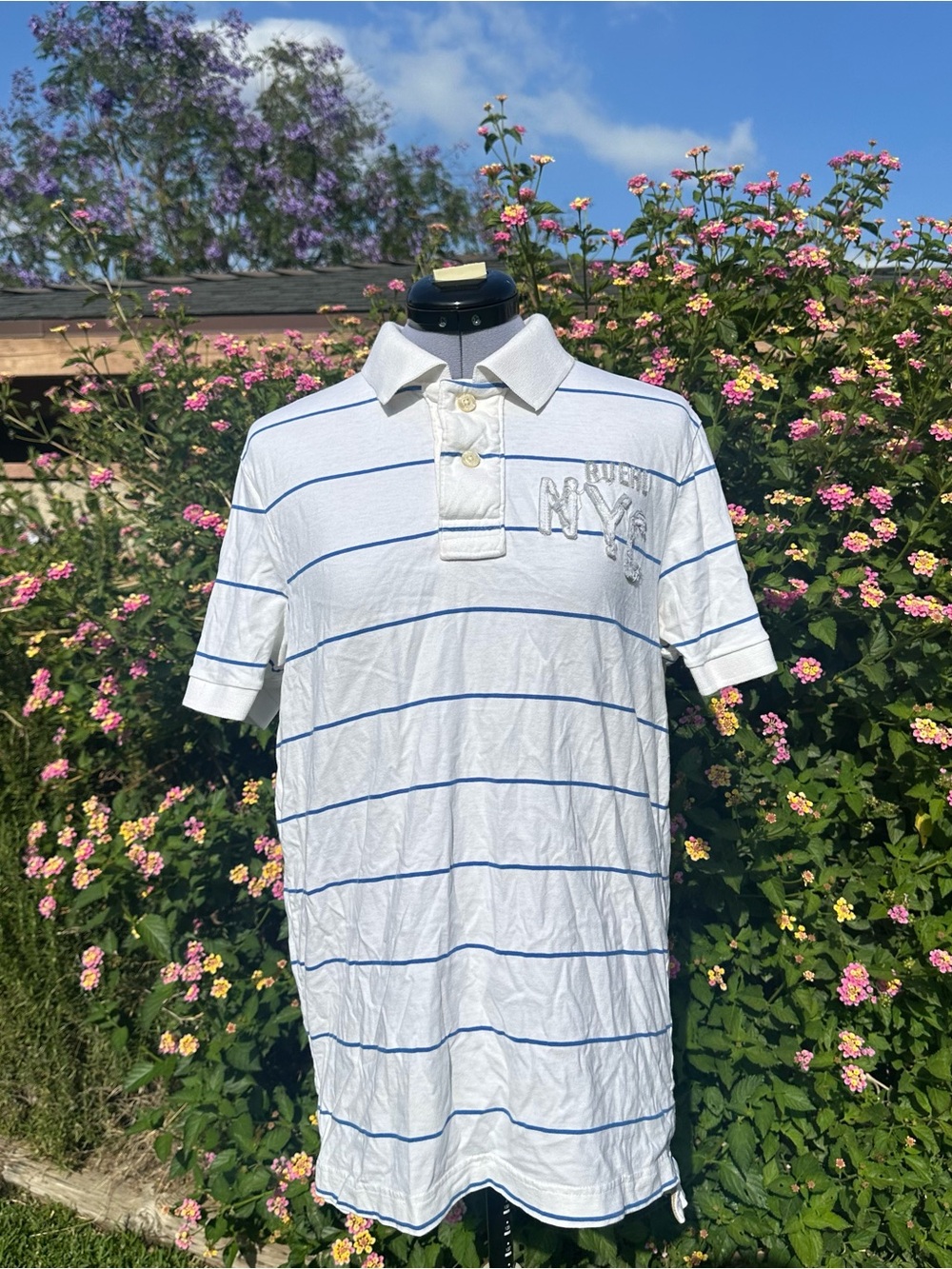 Vintage Ruehl No.925 NYC White Polo with Thin Blue Stripes Quarter Button Up
